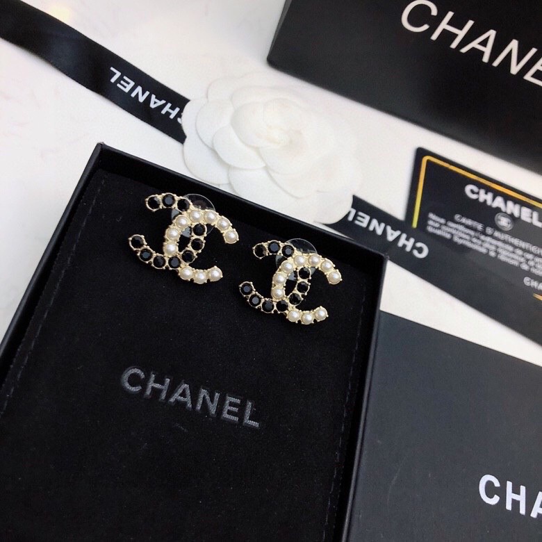Ch**el earrings